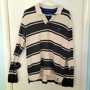 Is Gray American eagle straight long sleeve